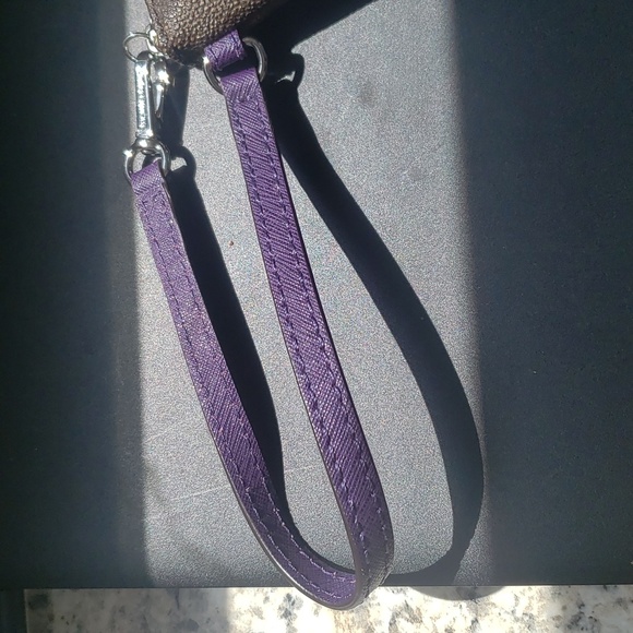 Michael Kors Saffiano Leather MK Logo Wristlet - Picture 2 of 6